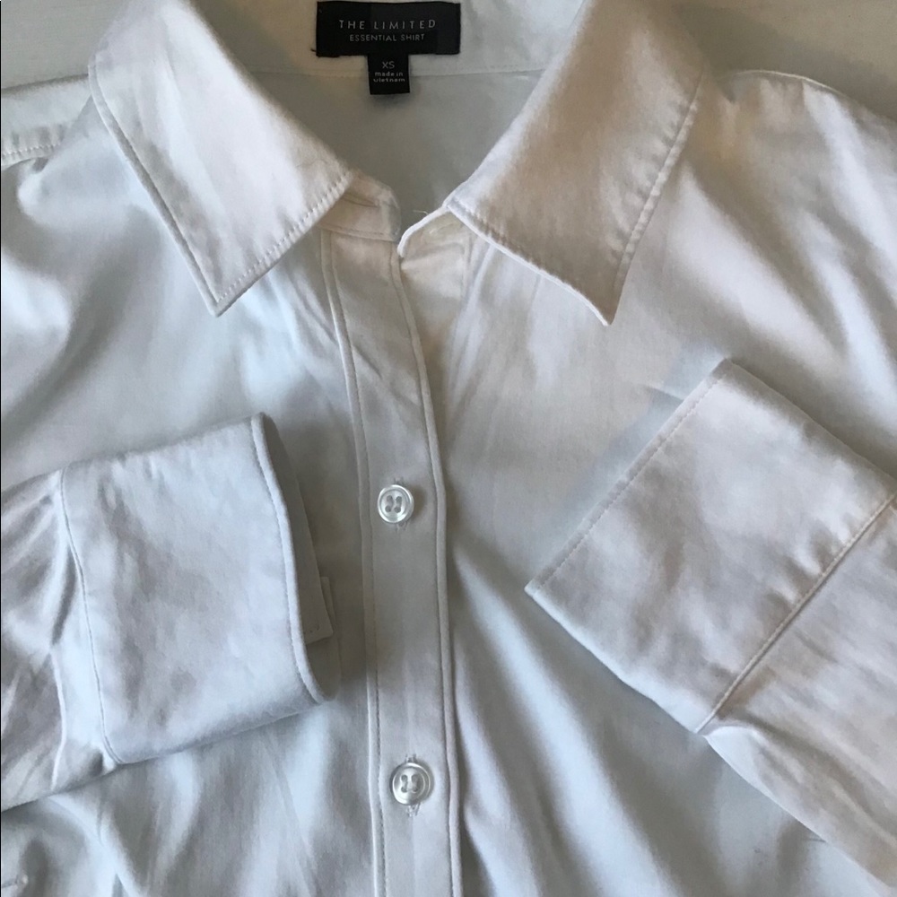 The Limited Essential Shirt Size XS